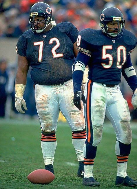 The Fridge and Singletary 1985 Chicago Bears, Chicago Bears Pictures, Mike Singletary, Chicago Baby, Chicago Sports Teams, Chicago Bears Football, Walter Payton, Bears Football, Chicago Sports