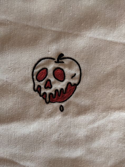 instagram: tangled.floss 🤍 Snow White Embroidery, Tangled Embroidery, Snow White Apple, Embroider Ideas, White Apple, Streetwear Jeans, Embroidery Hoodie, Cute Embroidery, Hand Embroidery Art