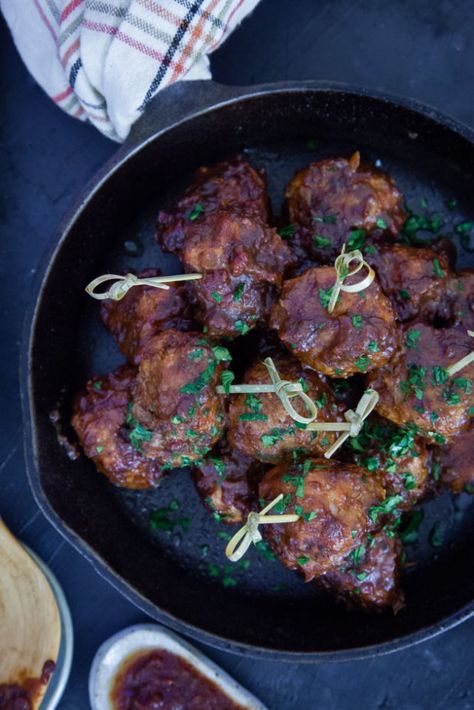 Irish Lamb Meatballs in a cast iron skillet Irish Meatballs, Lamb Meatball Appetizer, Sheet Pan Lamb Meatballs, Lamb Beef Meatballs, Ground Lamb Meatballs Recipes, Irish Meatballs St. Patrick's Day, Kebab Recipes Beef, Mediterranean Meatballs, Beef Kebabs