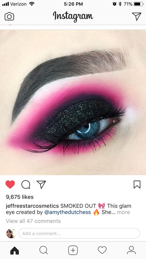 Pink And Black Smoky Eyeshadow, Black Pink Smokey Eye, Pink And Black Make Up Looks, Black And Hot Pink Eyeshadow, Hot Pink And Black Eyeshadow Looks, Pink Goth Eye Makeup, Black And Hot Pink Makeup, Goth Pink Eyeshadow, Pink And Black Rave Makeup