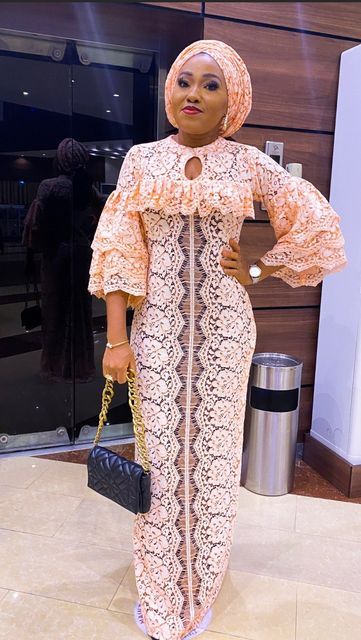 Gorgeous Lace Gown Styles, African Lace Bubu Styles, Kaftan Styles With Lace, Ladies Lace Dress Styles, Bubu Styles Lace, Latest Lace Kaftan Styles For Women, Dry Lace Bubu Gown Styles Nigerian, Kaftan Dress For Ladies, Kaftan Lace Styles For Women