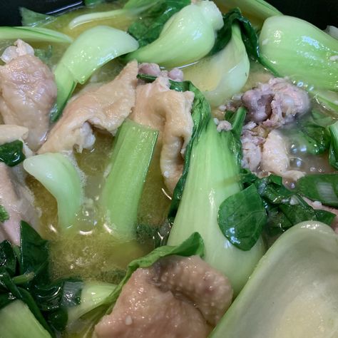 Chicken Tinola Recipe, Tinola Recipe, Chicken Tinola, Filipino Soup, Tinola, Chayote Squash, Pinoy Foods, One Pot Dishes, Filipino Dishes