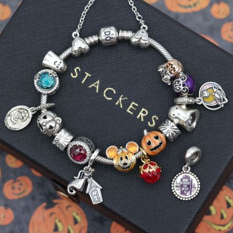 The Evil Queen Apple charm from @theofficialpandora is perfect for a Halloween bracelet design! Check out my review and styling of the charm on theartofpandora.com! Link in bio. #pandora #theofficialpandora #theartofpandora #pandorastyle #pandoralifestyle #pandorabracelet #pandorajewelry #dopandora #mypandora #myunforgettablemoment #mypandoracharms #pandoraretired #pandoracollection #pandorajewelrybox #pandoraforever#pandoradisney #disneyxpandora #disneypandora #disneystyle #disneylifestyl... Evil Queen Apple, Spooky Basket, Pandora Jewelry Box, Halloween Charm Bracelet, Pandora Bracelet Designs, The Evil Queen, Pandora Collection, Bracelet Inspo, Halloween Bracelet