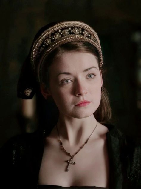 you look for dead men’s shoes — On this day, 462 years ago, Mary I passed away at... Aegon Targaryen, Mary Tudor, Sarah Bolger, The Tudors, Mary I, House Targaryen, Princess Mary, I Passed, The Age