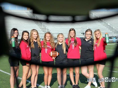 Student Athletic Trainers Football Manager Senior Pictures, Athletic Trainer Photoshoot, Athletic Trainer Graduation Pictures, Athletic Trainer Senior Pictures, Athletic Training Graduation Pictures, Student Athletic Trainer, Athletic Training Student, Trainer Photoshoot, Athletic Training Sports Medicine