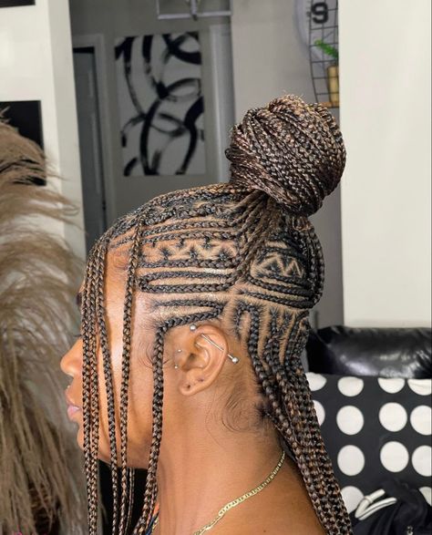 TETRIS BRAIDS Tetris Braids, Latest Hair Braids, High Fashion Hair, Blonde Hair Makeup, Hair Braider, Braided Cornrow Hairstyles, Dyed Natural Hair, Protective Hairstyles Braids, Cool Braid Hairstyles