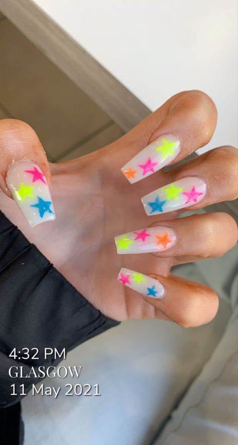 Neon Star Nail Designs, Neon Party Nails, Neon Birthday Nails, Starry Nails, Nails Sparkling, Pro Nails, Birthday Nail Designs, Chic Nail Designs, Velvet Nails