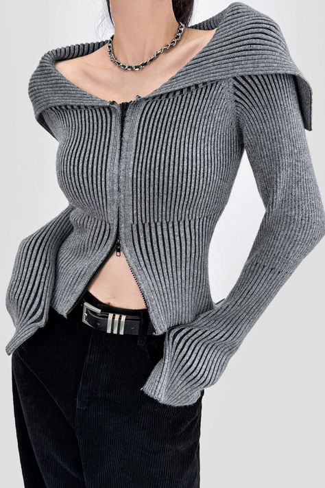 This Off-Shoulder Zip-Up Top  is giving off major Y2K vibes – the hottest viral fashion trend right now. The ribbed texture and zip-up closure will transport you back to the early 2000s. The transformer collar lets you rock it off-shoulder or zipped up, depending on yhttps://boogzelclothing.com/collections/all/products/y2k-off-shoulder-zip-up-topour mood. Available in the coolest colors: Pink, Ash Gray, Mocha, Army Green, and Salmon. Stay on point with the trendiest Y2K hues! Y2k Fashion Early 2000s Aesthetic, Y2k Fashion Early 2000s, Early 2000s Aesthetic, Top With Collar, Ribbed Long Sleeve Top, 2000s Aesthetic, Cute Lazy Day Outfits, Ash Gray, Y2k Vibes