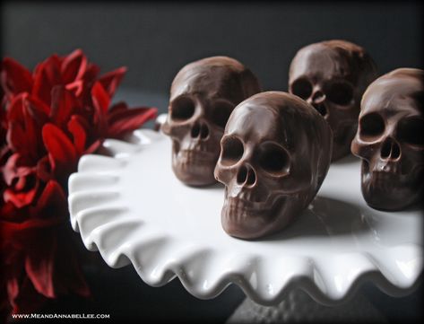 Chocolate Skulls, Valentine Halloween, Gothic Valentine, Annabel Lee, Skull Mold, Raspberry Chocolate, Red Chocolate, Raspberry Sauce, Halloween Chocolate