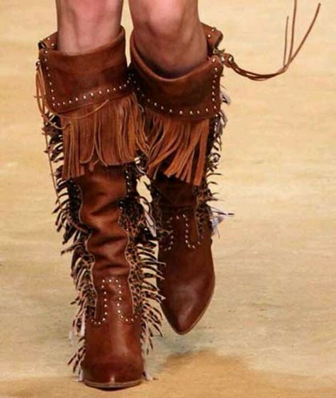 A must have... Bota Country, Boho Boots, Hippy Chic, Cowgirl Chic, Fringe Boots, Boot Bag, Cowgirl Style, Cowgirl Boots, Western Boots