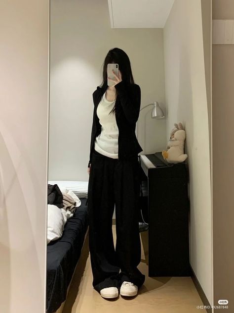 Style 2023, Fashion Mistakes, New Classic, Korean Outfits, Casual Style Outfits, Teen Fashion Outfits, Comfy Outfits, Cute Casual Outfits, Simple Outfits