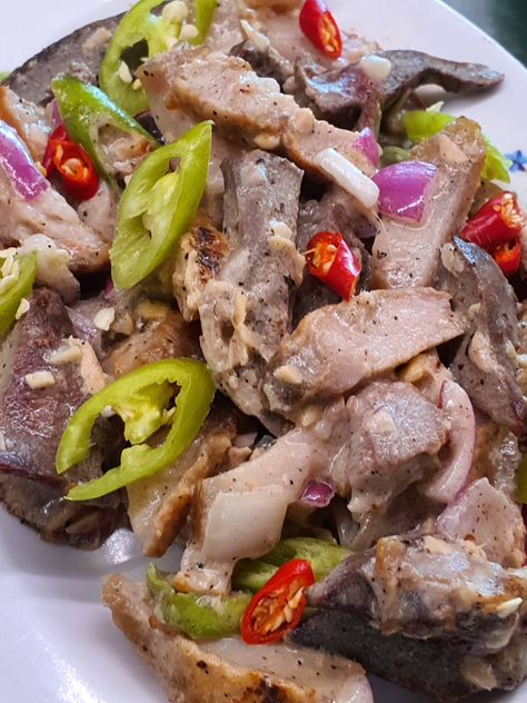 DINAKDAKAN | November 2021 Dinakdakan Recipe, Filipino Dishes, Gourmet Cooking, Far Cry, Pinoy Food, Cooking Set, Family Kitchen, Fair Food Recipes, March 2023