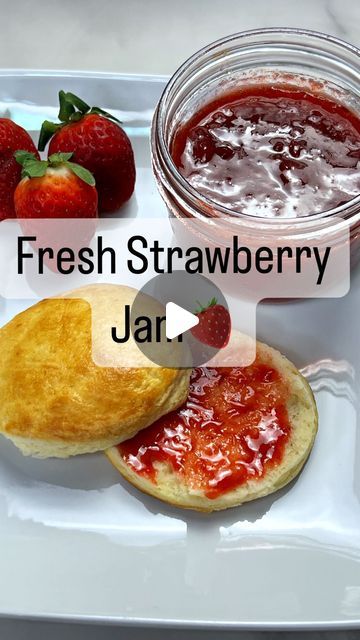 Homemade Items, Small Batch Strawberry Jam, Simple Strawberry Jam Recipe, Sure Jell Strawberry Jam Recipe, Quick And Easy Strawberry Jam, Strawberry Jam Recipe Without Pectin, Easy Strawberry Jam, Homemade Strawberry Jam, Jam Recipes Homemade