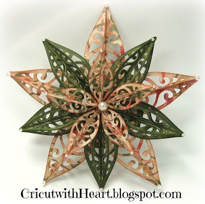 Star Ornaments, 3d Quilling, Cricut Tips, 3d Star, Christmas Paper Crafts, Paper Ornaments, Cricut Cards, 3d Paper Crafts, Cricut Craft Room