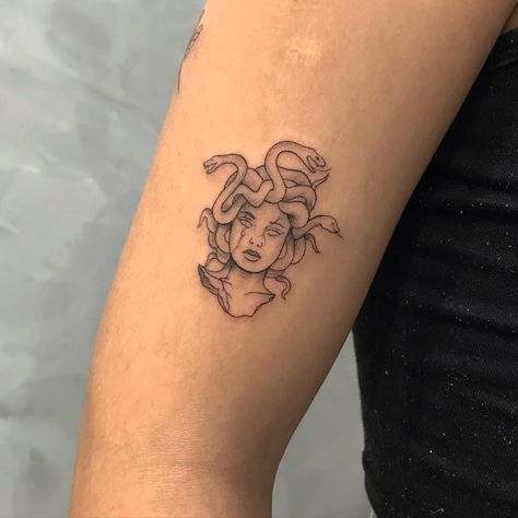 Medusa Tattoo Medium Size, Little Aesthetic Tattoos, Ankle Medusa Tattoo, Medusa Inner Arm Tattoo, Medusa Lower Belly Tattoo, Medusa Cherry Blossom Tattoo, Medusa Thigh Tattoo Ideas, Simple Tattoos Patchwork, Medusa Hip Tattoo Small