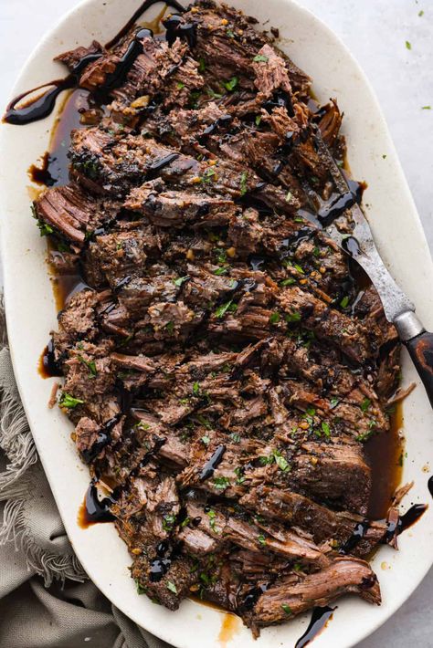 Slow Cooker Balsamic Beef, Savory Butternut Squash, Chuck Roast Recipes, Slow Cooker Italian Beef, Slow Cooker Recipes Beef, The Recipe Critic, Recipe Critic, Roasted Butternut Squash Soup, Balsamic Beef