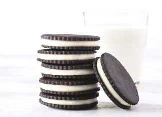 Black Cocoa Sandwich Cookies Oreo Sandwich, Baking Challenge, Black Cocoa, Cocoa Cake, Vanilla Filling, Delish Desserts, Cookies Bars, Cocoa Recipes, Baking Fun