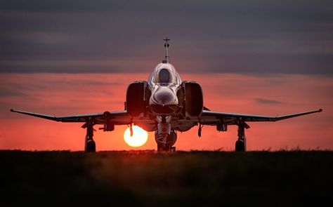 aircraft, F 4 Phantom II, Sunset, Military Aircraft HD Wallpaper Desktop Background Us Army Wallpaper, Plane Wallpaper, C 17 Globemaster Iii, Photo Avion, Army Photo, F4 Phantom, Airplane Wallpaper, Military Wallpaper, Airplane Fighter