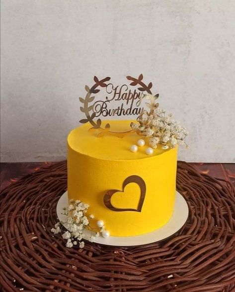 Yellow Cake Decoration Birthday, Treslechescake Design, Yellow Cake Designs Birthday Women, Yellow Theme Cake, Haldi Cake Design, Yellow Cake Designs Birthday, Haldi Cake, Yellow Cake Design, Cake Designs For Girl