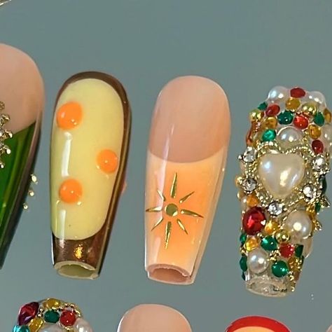 Sam | Press On Nail Artist ☆⋆｡𖦹°‧★ on Instagram: "Mexican inspired freestyle 🧡📿 I loved making this set . . . #pressonnails #pressonnailbusiness #mexicannails #orangenails #chromenails #flowernails #airbrushnails #charmnails #jewelrynails" Mexican Inspired Nails, Mexican Nails, Airbrush Nails, Mexican Designs, Paws And Claws, Orange Nails, Chrome Nails, Flower Nails, Nail Trends