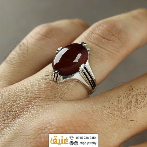 Gents Gold Ring, Gents Rings, Mens Ruby Ring, Black Crystal Ring, Mens Accessories Vintage, Pinkie Ring, Modern Mens Rings, Precious Stones Rings, Antique Silver Jewelry