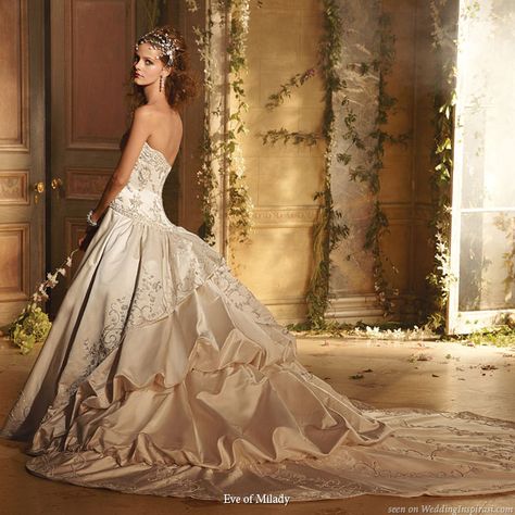 This is so gorgeous!  It looks like it came out of the Scarlet Pimpernel era.  I love the color and the ruffles. Amalia Carrara Wedding Dresses, Eve Of Milady Wedding Dresses, Dresses Videos, Eve Of Milady, Silk Evening Dress, Wedding Dress Gallery, Dresses Beach, Couture Wedding Gowns, Silk Wedding Dress