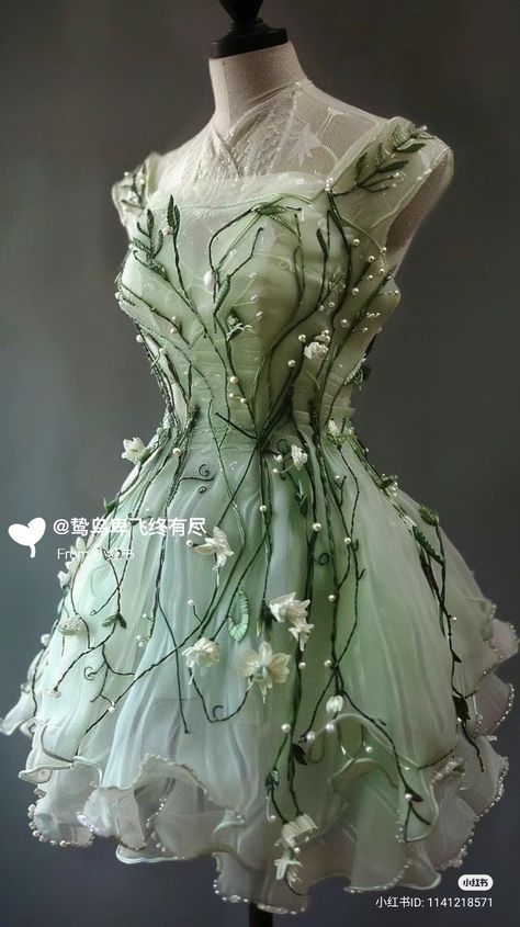 Nature Themed Clothes, Nature Inspired Fashion Design, Leaf Inspired Dress, Nature Themed Dress, Vine Corset, Leaf Corset, Leave Dress, Forest Fairy Dress, Grass Dress