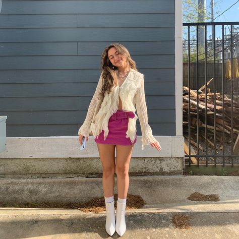 Pink Outfit With White Boots, How To Style A Pink Skirt, Pink Dress And White Boots, White Boots Outfit Aesthetic, How To Style Pink Skirt Aesthetic, Flowy Outfits Aesthetic, Pink Mini Denim Skirt For Spring, Casual Pink Mini Denim Skirt, Flowy Outfits