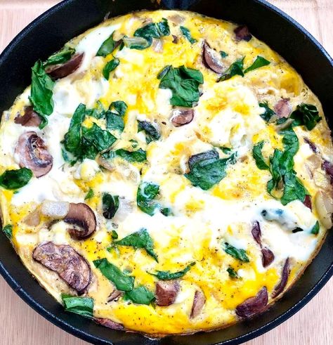 Swiss Chard Frittata, Healthy Frittata, Mushroom Frittata, Nutrisystem Recipes, Easy Breakfast Options, Low Calorie Protein, Healthy Egg Breakfast, Bacon Stuffed Mushrooms, Healthy Eggs