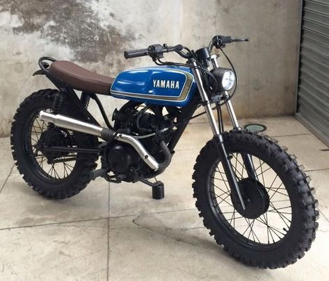 Scrambler Build, Tw 125, Moto Mods, Custom Bikes Cafe Racers, Custom Moped, Yamaha Cafe Racer, Best Cafe, Moto Scrambler, Yamaha Vmax