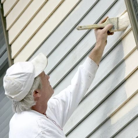 How to Paint Aluminum Siding | Family Handyman Vynil Siding, Painting Aluminum Siding, Painting Vinyl Siding, Cleaning Vinyl Siding, Paint Vinyl, Vinyl Shutters, Gallon Of Paint, Painted Vinyl, Cedar Siding