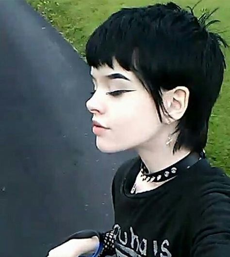 Short Goth Hair, Short Punk Hair, Goth Hair, Punk Hair, Mullet Hairstyle, Hair Reference, Short Hair Haircuts, Hair Inspiration Color, Cut My Hair