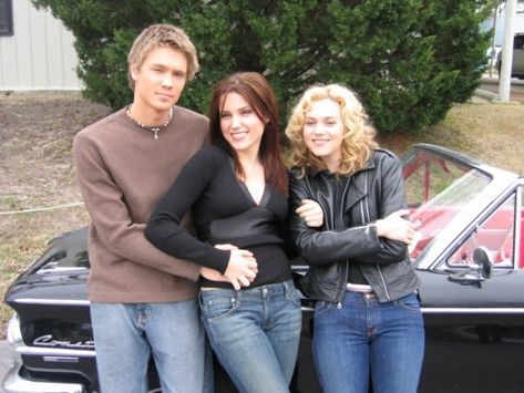 Brooke And Lucas, 2000s Tv Shows, Lucas And Peyton, One Tree Hill Cast, Hilarie Burton, Princess Sophia, Tangled Party, Tinkerbell Party, Peyton Sawyer