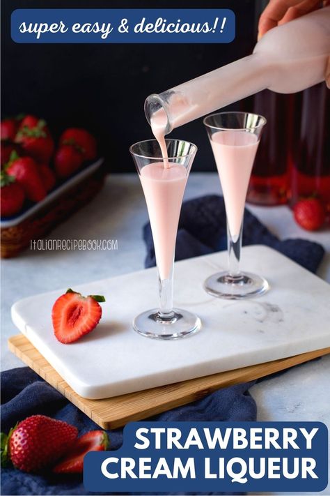 Strawberry Moonshine Recipe, Strawberry Alcohol Drinks, Homemade Liqueur Recipes, Strawberry Liqueur, Macerated Strawberries, Homemade Liquor, Strawberry Vodka, Liquor Recipes, White Chocolate Strawberries