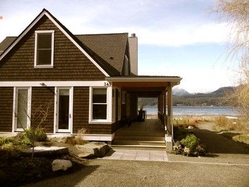 Traditional Exterior dark brown-gray Design Ideas, Pictures, Remodel and Decor Dark House Exterior, Brown House Exterior, Brown Brick Houses, Summer Cabins, Small Beach Houses, Lake Houses Exterior, Hood Canal, House Shutters, Beach House Exterior