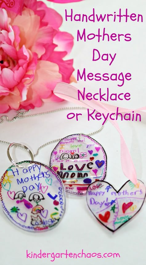 Help turn a child's artwork or handwriting into a necklace or key chain with just a few simple steps. Mother's will love this for Mother's Day Gifts! Diy Mother's Day Crafts, Mother's Day Projects, Mother's Day Activities, Mother Day Message, Diy Gifts For Mom, Diy Gifts For Kids, Mothers Day Crafts For Kids, Classroom Gifts, Diy Mothers Day Gifts