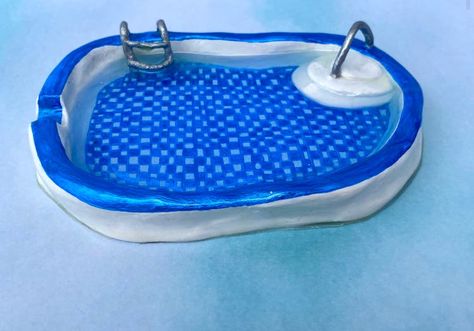 Cool Ashtray Ideas, Swimming Pool Ashtray, Pool Ashtray, Clay Ash Tray Diy, Ash Tray Clay, Creative Ashtray, Sculpture Art Clay, Tanah Liat, Clay Diy Projects