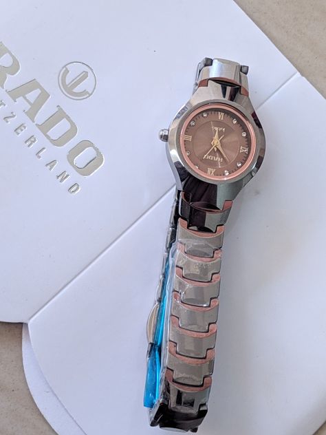 #Rado ceramic ladies #watch for best #gifting to your lover Rado Watches Women, Nice Earrings, Watches Women, Women Wrist Watch, Ladies Watch, Fun Earrings, Michael Kors Watch, Classic White, Luxury Watches