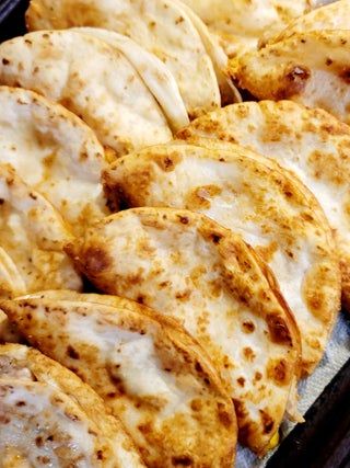 Crispy Cheesy Tacos, Creamy Shredded Chicken Tacos, Chicken Cheese Tacos, Crispy Cheese Tacos, Crispy Chicken Tacos Recipes, Chicken Tacos Fried, Creamy Cheesy Chicken Tacos, Puffy Chicken Tacos, Crispy Cheese Chicken Tacos