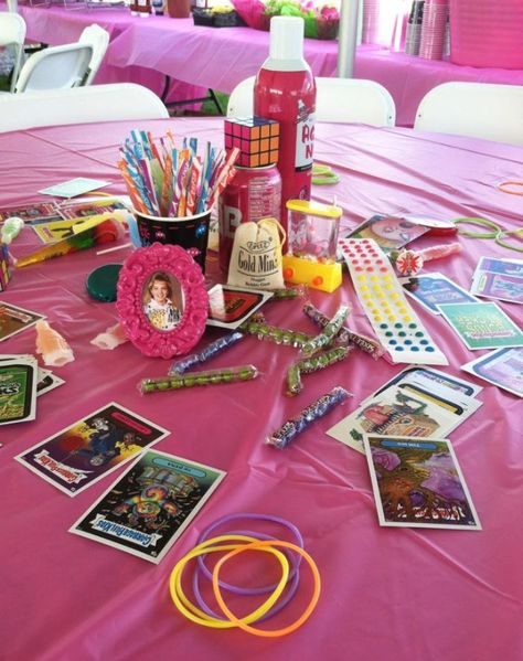 80's party table decor 2000s Table Decor, 80s Hip Hop Party, 30th Birthday Bash, 80s Theme Party, 80s Theme, Group Crafts, Party Tablescapes, 80s Party, Glow Party