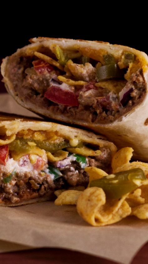 Frito Burrito, Burrito Pie, Burritos Beef, Frito Pie, Burrito Recipe, Tasty Videos, Grilled Beef, Savory Pie, Tacos Beef