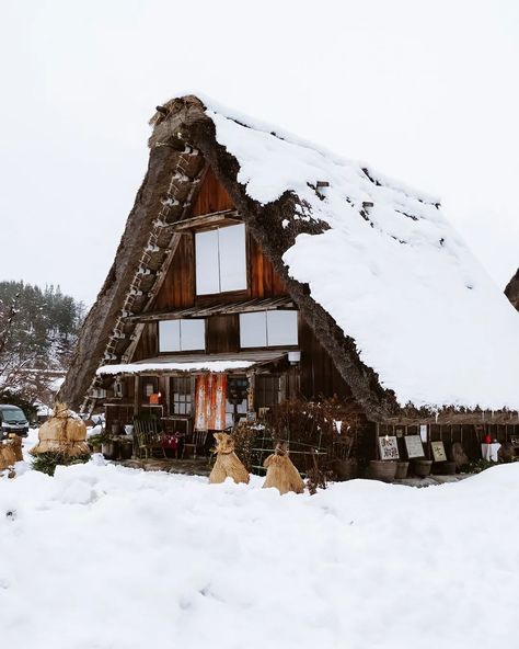 🇯🇵 [ Shirakawa-go - Japan's Winter Wonderland ] When I was planning our winter itinerary for Japan, Shirakawa-go was the destination I looked forward to the most as I was so eager to see snow ❄! I live in the region in Germany where it rarely snows in winter so it was truly a dream come true the moment I laid my eyes on this traditional village covered in snow! ❄ The Gassho-style houses in Shirakawa-go are a UNESCO world heritage site. These unique thatched-roof farmhouses are designed to w... Shirakawa Go, Japan Winter, Snow House, Thatched Roof, A Dream Come True, Unesco World Heritage Site, Unesco World Heritage, Dream Come True, My Eyes