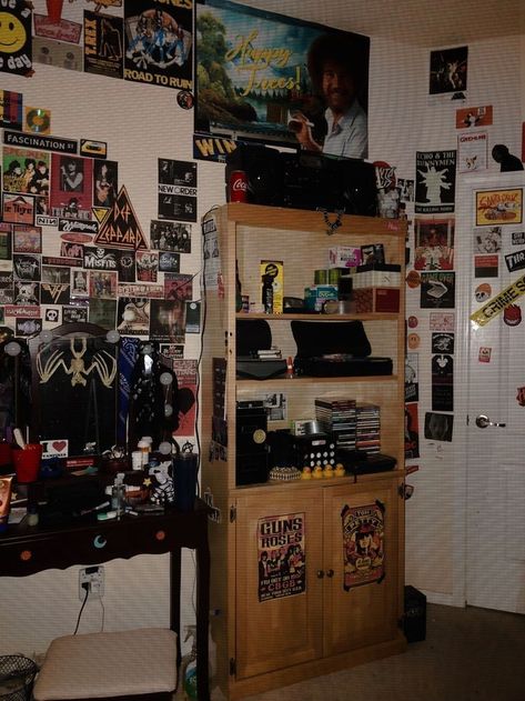 2000s Apartment Aesthetic, Older Brother Room, Early 2000s Older Brother Aesthetic, Older Brother Core Room, 2000s Older Brother Core Room, Punk Rooms, Early 2000s Room, Brother Room, 2000s Room