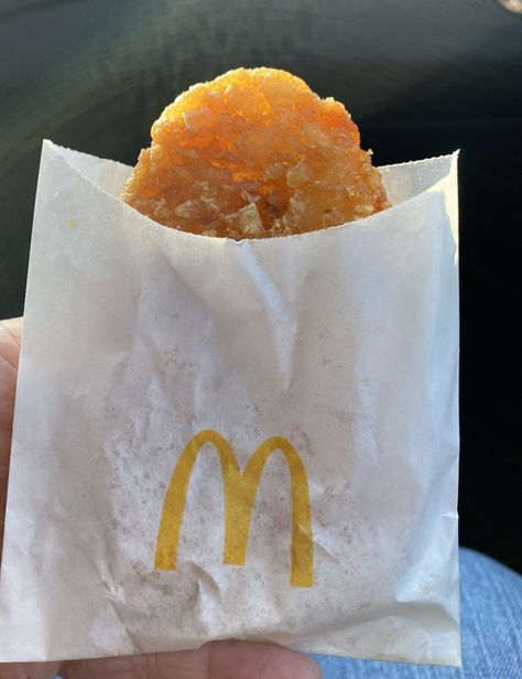 Mcdonald's Hashbrowns Recipe, Mcdonald’s Hashbrown Recipes, Denny’s Hashbrowns, Hashbrowns Mcdonald’s, Hash Brown, Junk Food Snacks, Yummy Comfort Food, Food Is Fuel, Food Goals