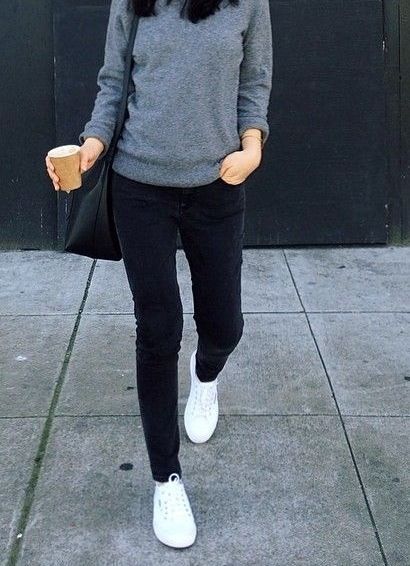 Winter Sneakers - Imgur Daily Fits, Minimalist Moda, White Sneakers Outfit, Shopping Addict, How To Wear Sneakers, Sneaker Outfits Women, Chic Sneakers, Sneakers Fashion Outfits, Sneakers Street Style