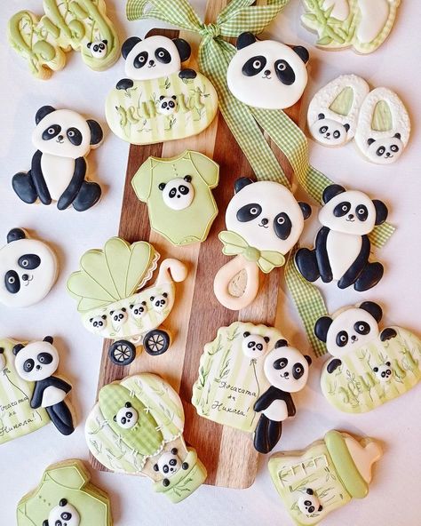 Panda Baby Shower Ideas, Panda Baby Shower Theme, Panda Food, Baptism Themes, Panda Cookies, Panda Baby Showers, Panda Theme, Panda Decorations, Panda Birthday Party