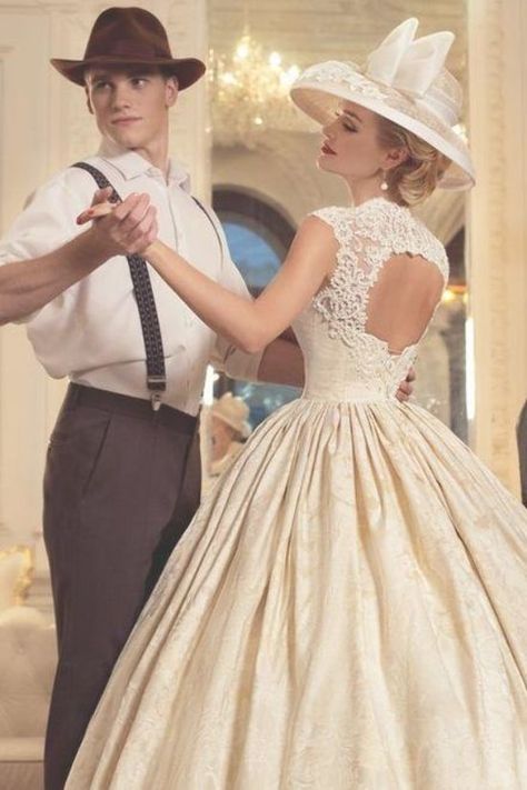 Wedding Dresses Vintage 50s, Wedding Dresses 50s, Trendy Wedding Dresses, Vestidos Vintage, Moda Vintage, Mode Vintage, Wedding Dresses Vintage, Bridal Collection, Wedding Gown