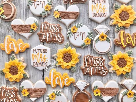 Sunflower Wedding Cookies Decorated, Sunflower Bridal Shower Cookies, Fall Wedding Sugar Cookies, Sunflower Wedding Cookies, Wedding Shower Cookies, Sunflower Cookies, Sunflower Wedding Decorations, Bridal Cookies, Wedding Snacks