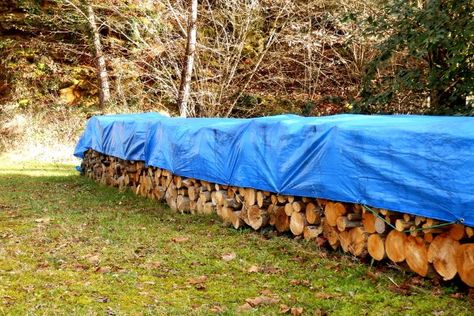 Waterproof Tarp, Wood Splitter, Wood Pile, Gazebo Pergola, Garden Patio Furniture, Diy Wood Projects, Autumn Home, Building Materials, Patio Garden