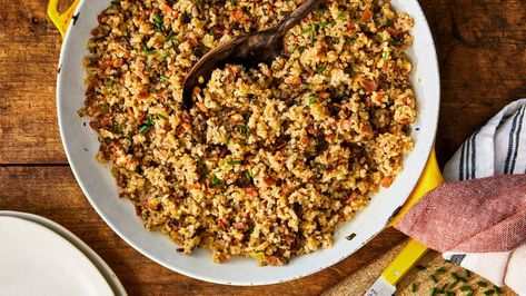 Dirty Rice Recipe No Meat, Vegetarian Dirty Rice, Cajun Dirty Rice, Vegetarian Dinner Ideas, Veggie Options, Dirty Rice Recipe, Tempeh Bacon, Cooking Onions, Rice Side